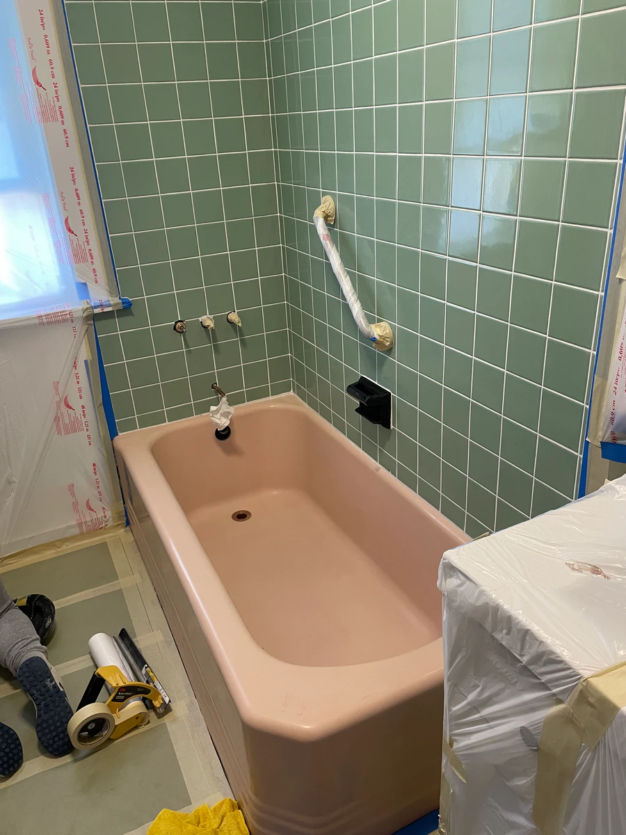 Tub Enclosure - Before